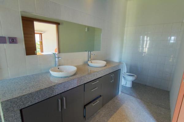 Sun Shoot Villa